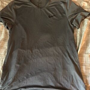 Nike Gray Short Sleeve Tee Casual Comfort
